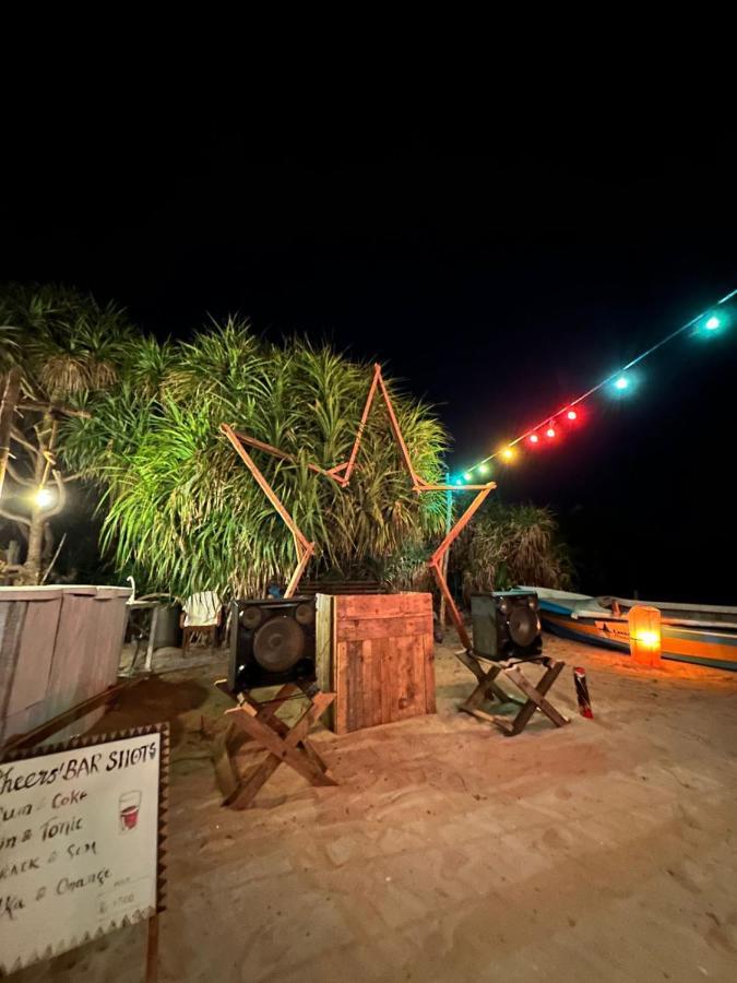 Surfing Beach Nilaveli Trincomalee Exteriör bild